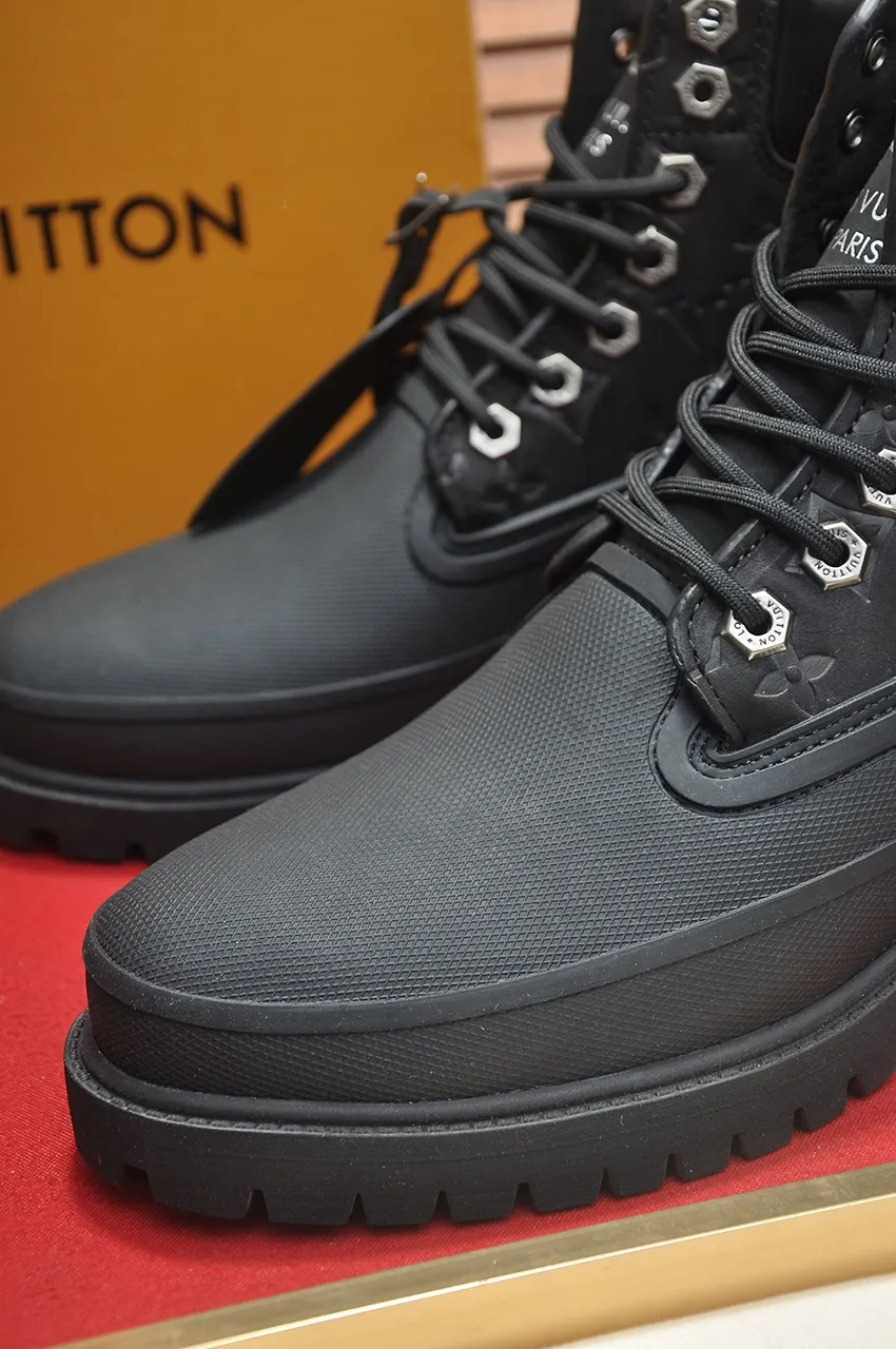 Men's men's shoes💰760💶[LOUIS VUITTON] new original order🍀LV Louis Vuitton* - top version of LV classic trendy shoes! Use imported original LV fabric with rubber surface, breathable mesh lining and original wear-resistant rubber foam outsole! High quality products! Code number 39-45 (46·47 customized)